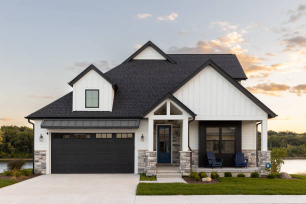 Best Roof Maintenance and Cleaning  in Mono Vista, CA
